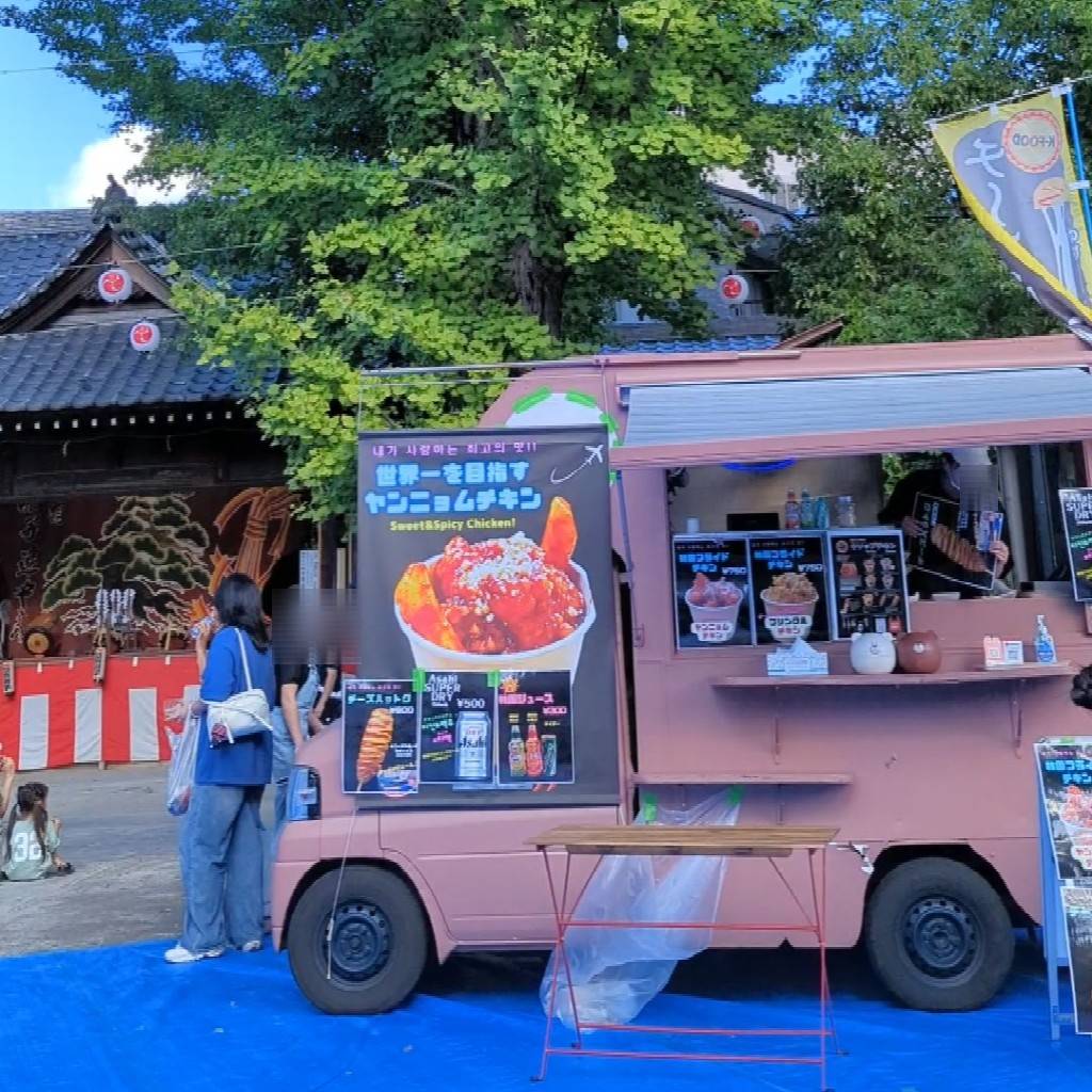 亀有香取神社 例大祭 境内