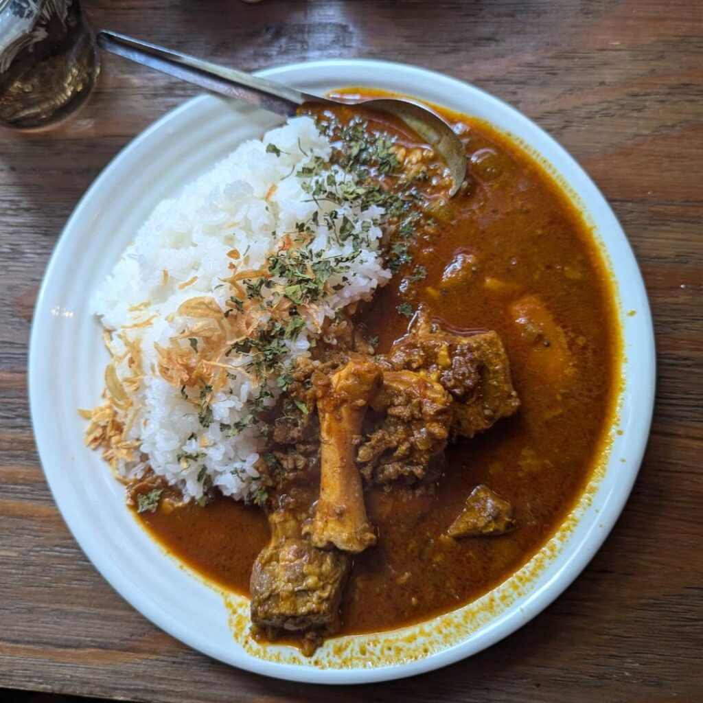 亀有　カレー　らっこ