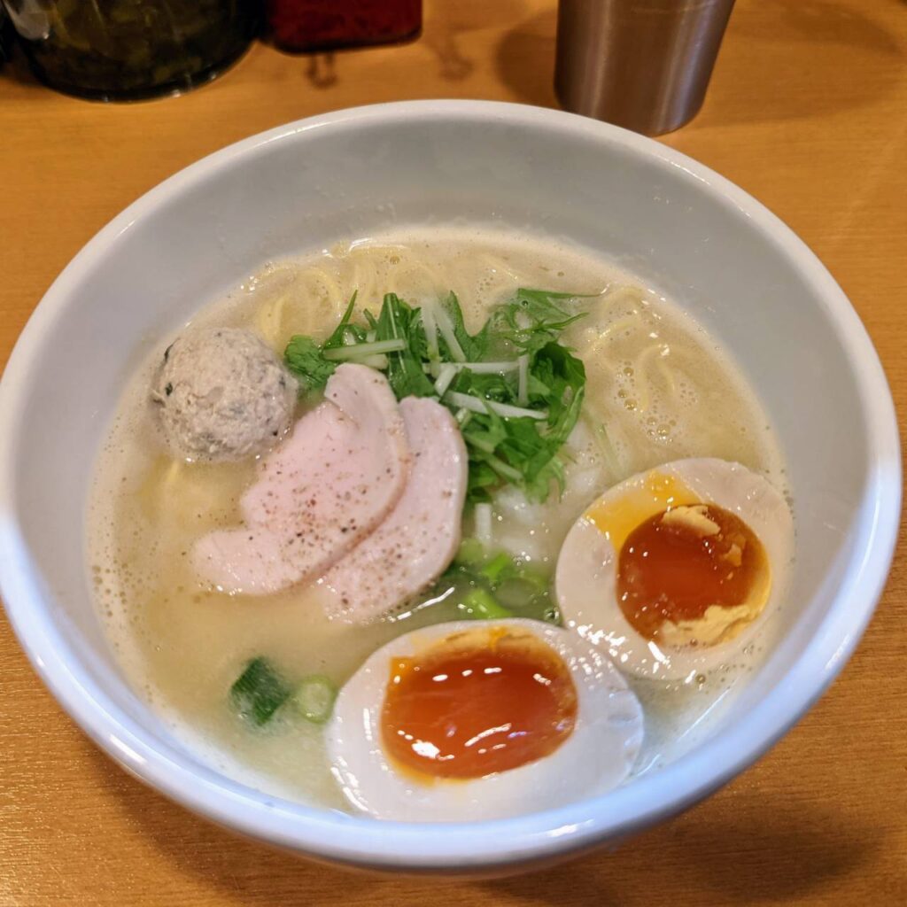 らーめん志 cocoro こころ 亀有 ラーメン 鳥白湯